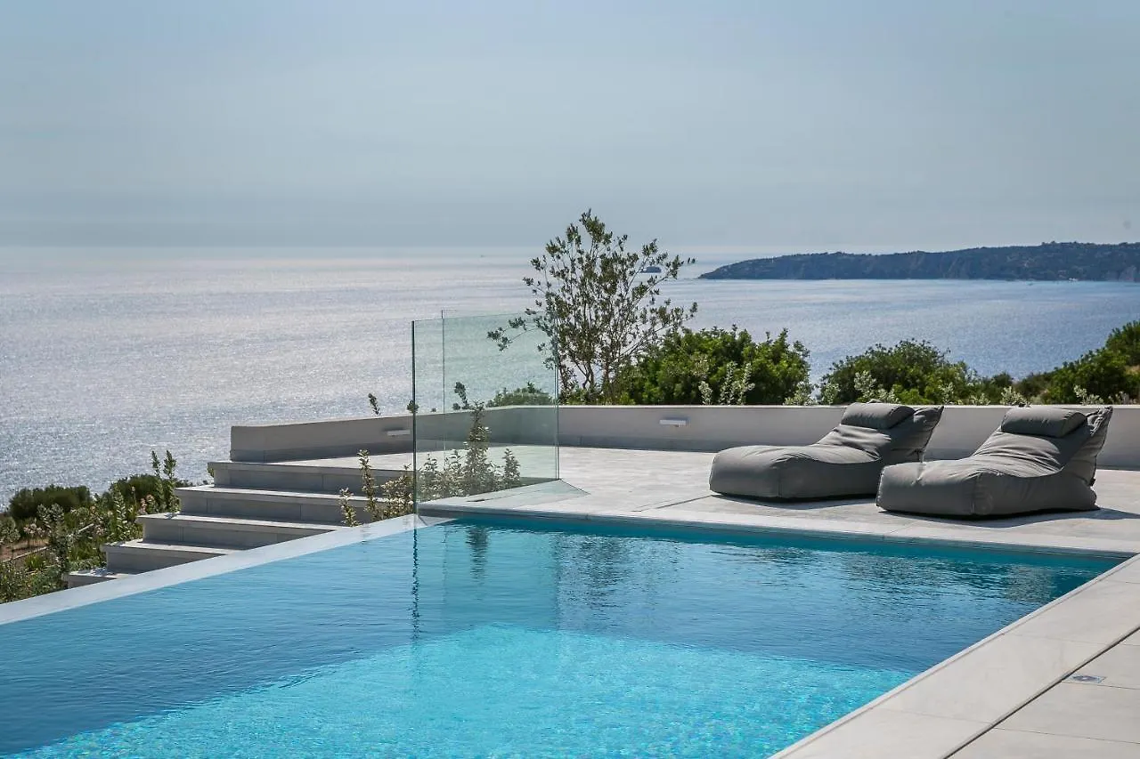 Oikos Boutique Residences Plateies