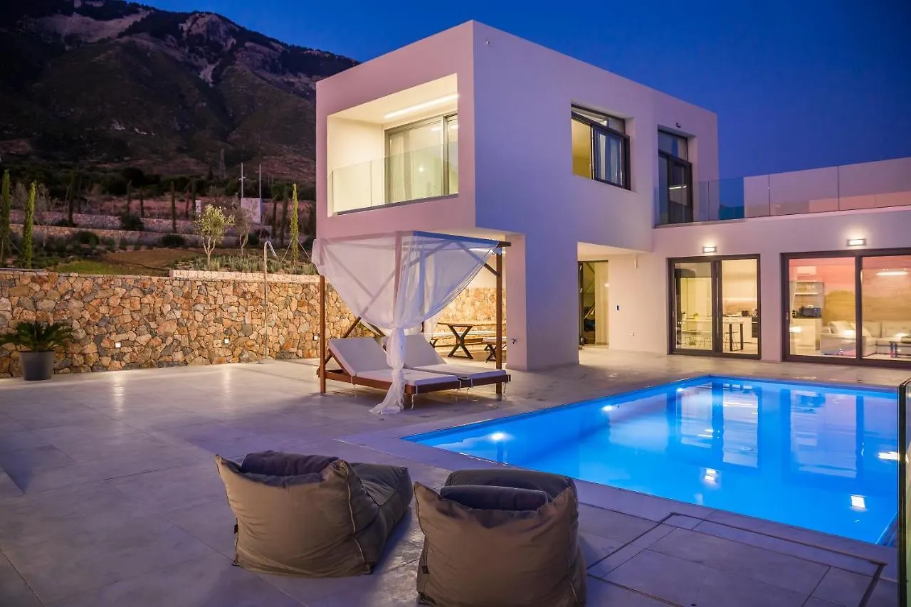 Oikos Boutique Residences Plateies